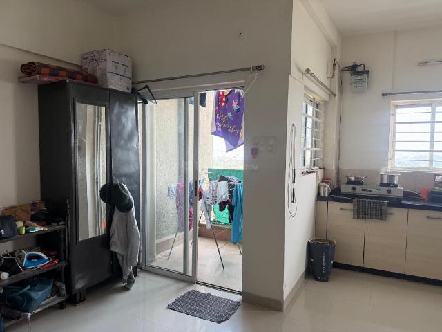 1 RK Apartment in Hadapsar for rent Pune. The reference number is 21367950