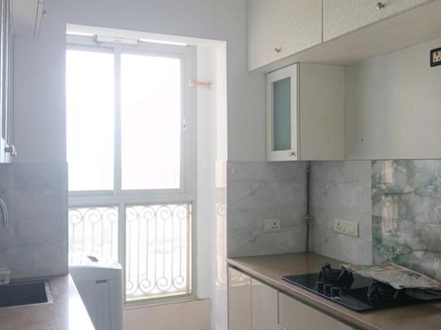 1 RK Apartment in Hiranandani Estate for resale Thane. The reference number is 21134382