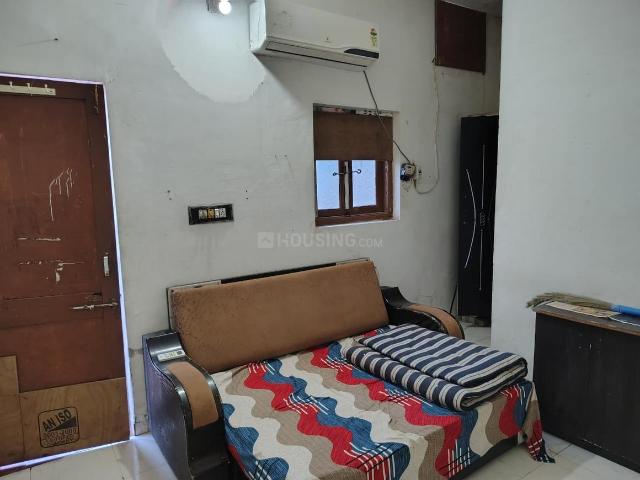 1 RK Apartment in Jodhpur for rent Ahmedabad. The reference number is 17610613