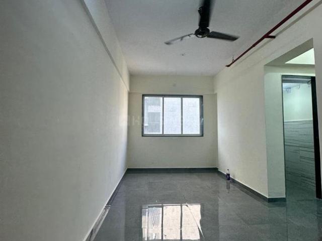 1 RK Apartment in Kandivali East for rent Mumbai. The reference number is 20400318