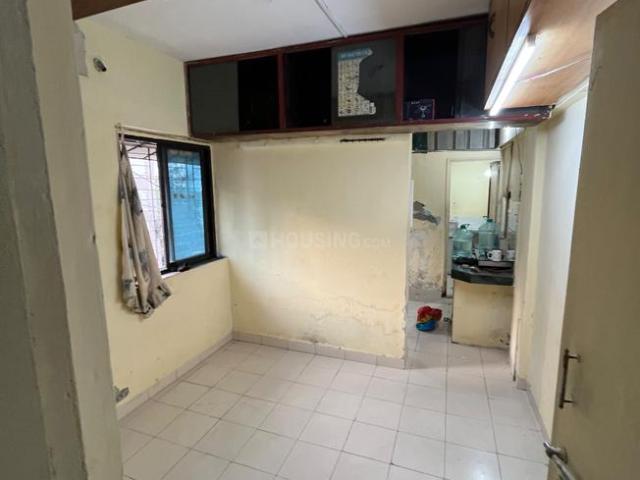 1 RK Apartment in Kandivali East for rent Mumbai. The reference number is 20584513
