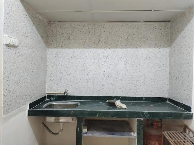 1 RK Apartment in Kandivali West for rent Mumbai. The reference number is 20446039