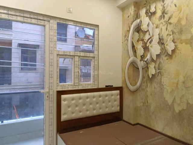 1 RK Apartment in Karampura for rent New Delhi. The reference number is 19991892