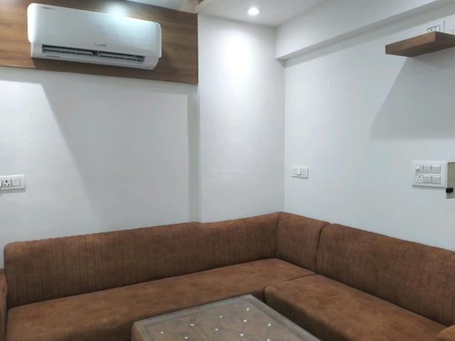 1 RK Apartment in Karampura for rent New Delhi. The reference number is 20583984