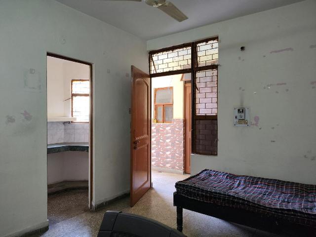 1 RK Apartment in Katwaria Sarai for rent New Delhi. The reference number is 19800162