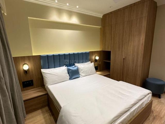 1 RK Apartment in Khar West for rent Mumbai. The reference number is 20653335