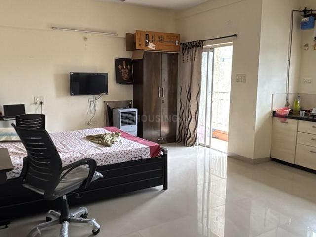 1 RK Apartment in Magarpatta City for rent Pune. The reference number is 21203605