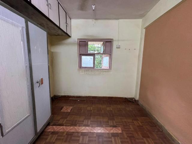 1 RK Apartment in Malad West for rent Mumbai. The reference number is 21054992