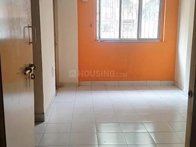 1 RK Apartment in Malad West for rent Mumbai. The reference number is 21329273