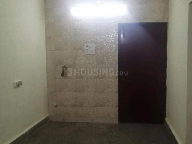 1 RK Apartment in Malad West for resale Mumbai. The reference number is 17434079