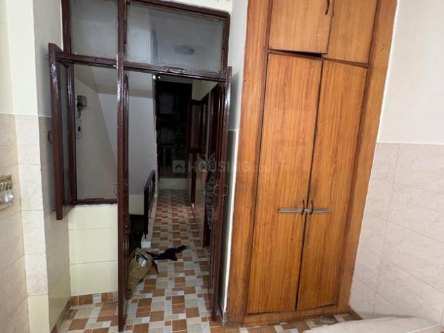 1 RK Apartment in Masjid Moth Village for rent New Delhi. The reference number is 20990746