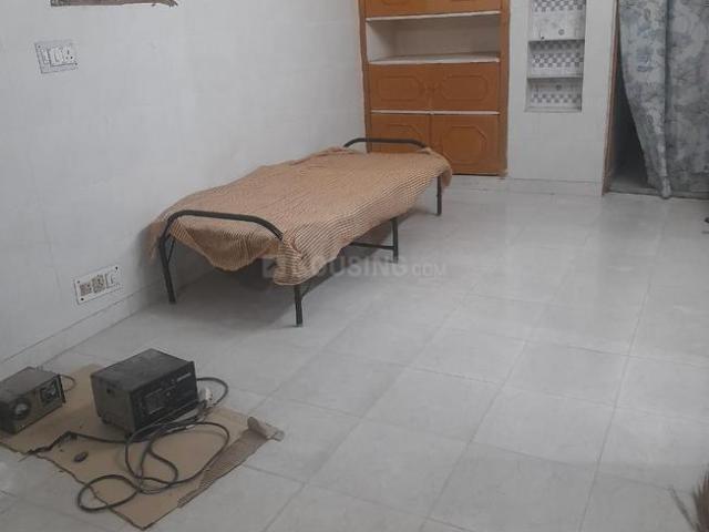 1 RK Apartment in Mayur Vihar Phase 1 for rent New Delhi. The reference number is 19035967