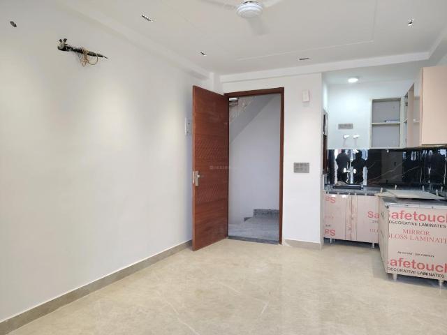 1 RK Apartment in Neb Sarai for rent New Delhi. The reference number is 19323177