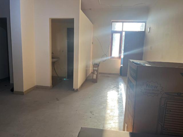 1 RK Apartment in Ram Nagar for rent Jaipur. The reference number is 18580578