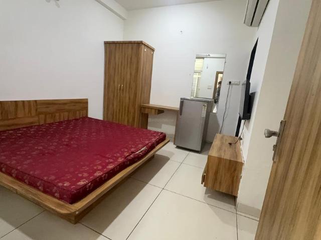 1 RK Apartment in Scheme No 113 for rent Indore. The reference number is 21334022