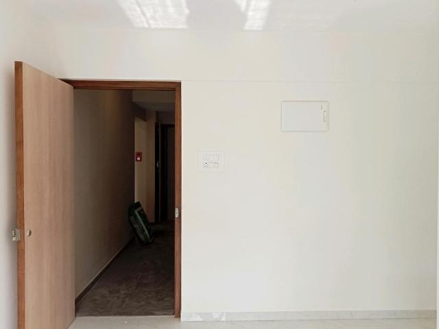 1 RK Apartment in Santacruz East for resale Mumbai. The reference number is 21175386