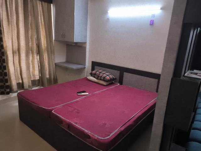 1 RK Apartment in Sector 143 for rent Noida. The reference number is 19172294