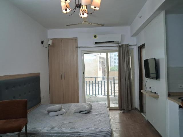 1 RK Apartment in Sector 168 for rent Noida. The reference number is 20658420