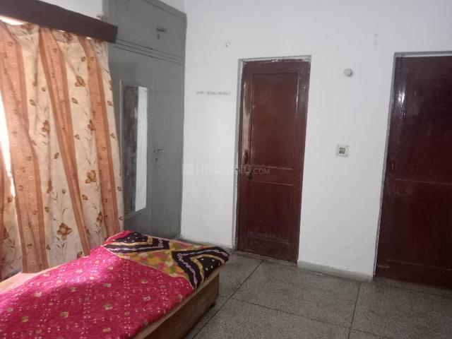 1 RK Apartment in Sector 21 for rent Noida. The reference number is 18898941