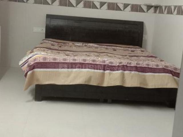 1 RK Apartment in Sector 29 for rent Noida. The reference number is 17990404