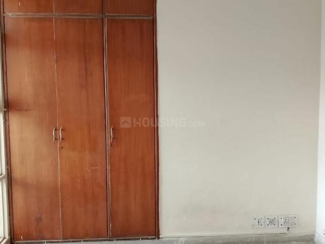 1 RK Apartment in Sector 62 for rent Noida. The reference number is 20747620