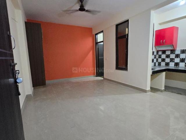 1 RK Apartment in Sector 72 for rent Noida. The reference number is 20645763