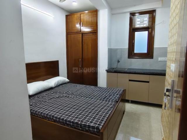 1 RK Apartment in Sector 73 for rent Noida. The reference number is 19272824