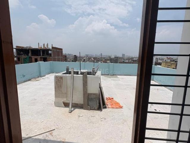 1 RK Apartment in Sector 73 for resale Noida. The reference number is 20774839