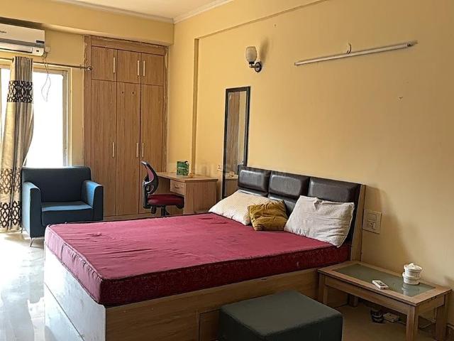 1 RK Apartment in Sector 90 for rent Noida. The reference number is 17401419