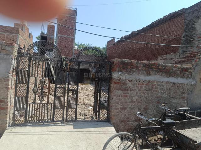 1 RK Farm House in Shahabad Daulatpur Village for rent New Delhi. The reference number is 18618519
