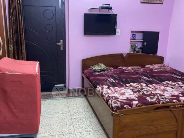 1 RK Flat for Rent In Kamla Nagar