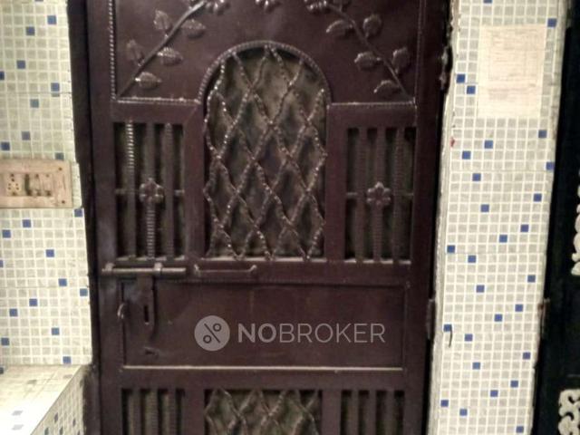 1 RK Flat for Rent In Indirapuram