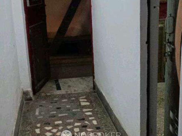 1 RK Flat for Rent In Mayur Vihar