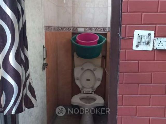 1 RK Flat for Rent In Mayur Vihar