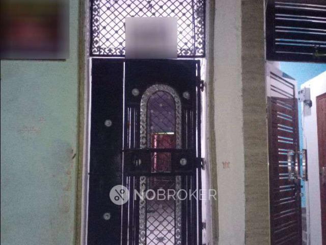 1 RK Flat for Rent In Mukherjee Nagar