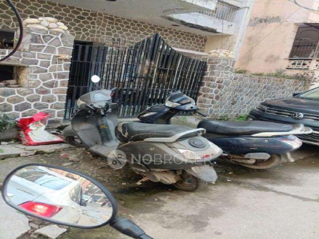 1 RK Flat for Rent In Mukherjee Nagar