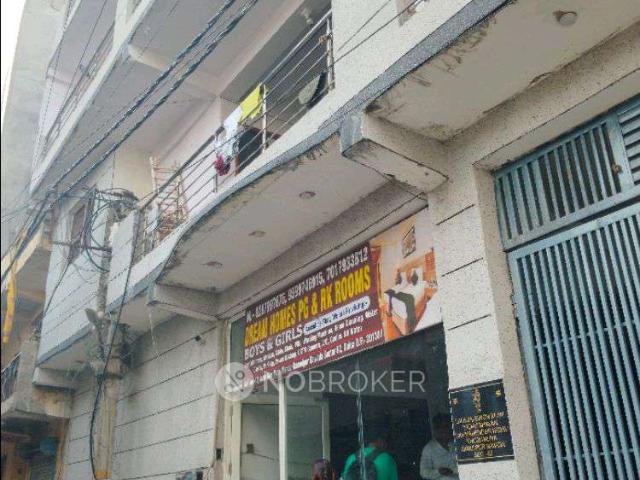 1 RK Flat for Rent In Sector 62