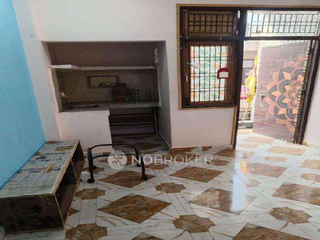 1 RK Flat for Rent In Sector 62a