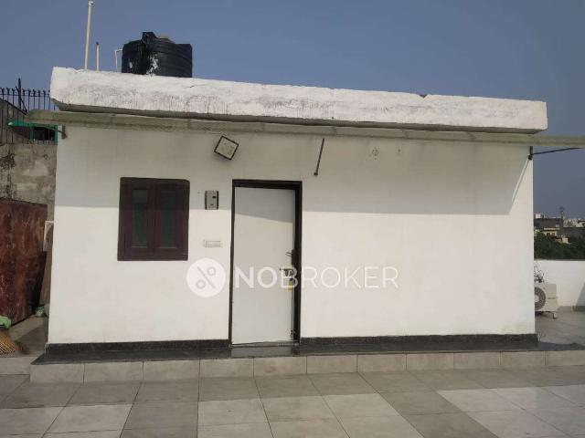 1 RK Flat for Rent In Paschim Vihar