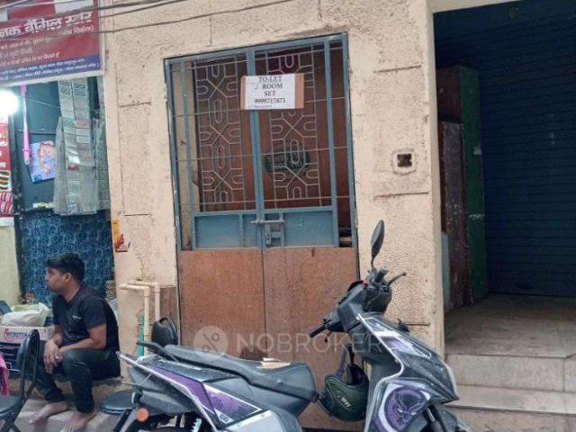 1 RK Flat for Rent In Vasant Kunj