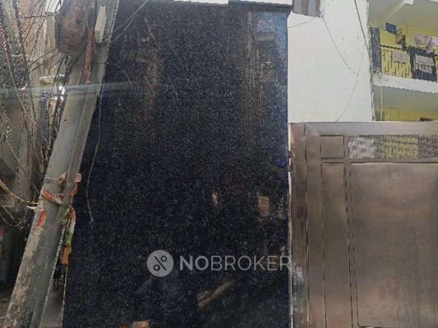 1 RK Flat for Rent In Vasant Kunj