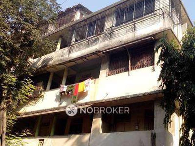 1 RK Flat In Amena Bai Building For Sale In Masjid Bandar W