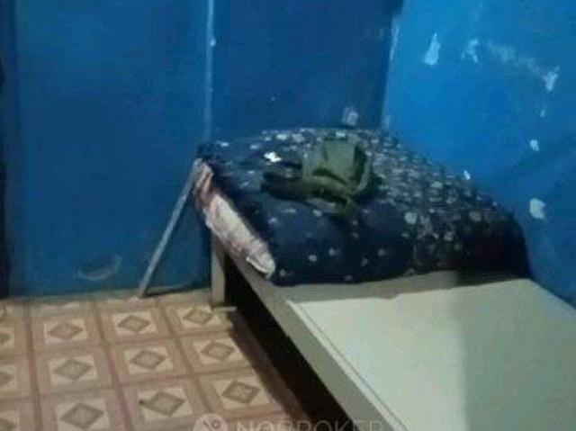 1 RK Flat In Adamkhan Building for Lease In Byculla