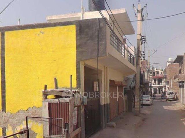1 RK Flat In Apartment for Rent In Sector 20
