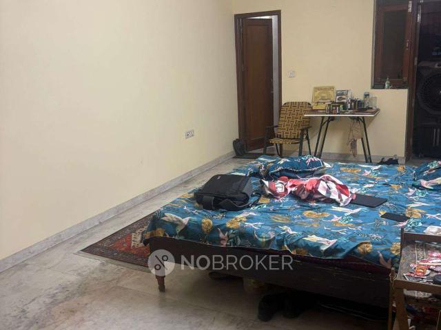 1 RK Flat In Bank Enclave for Rent In Laxmi Nagar