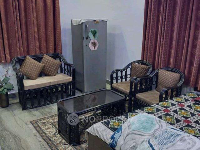 1 RK Flat In Green Apartments for Rent In Sector 11 Dwarka