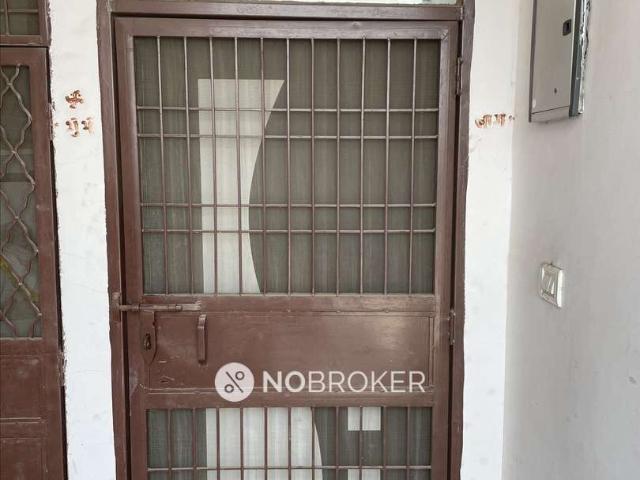1 RK Flat In Dagar Mansion for Rent In Mahavir Enclave