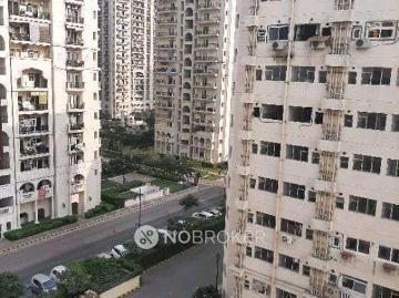 1 RK Flat In Dlf Capital Green Cfs Fl For Sale In Moti Nagar