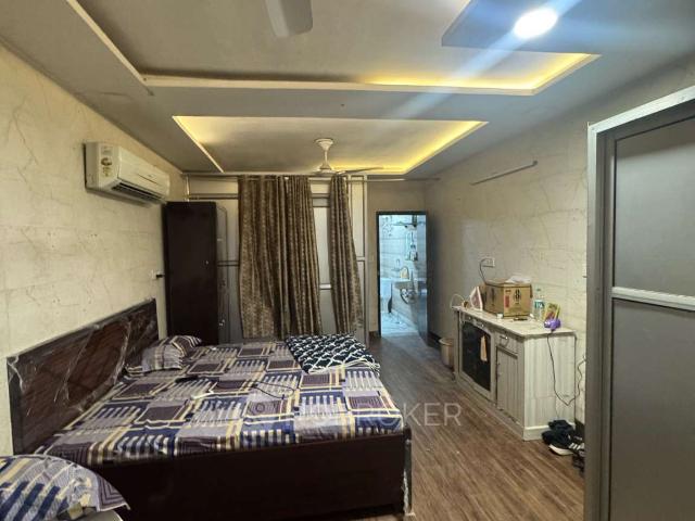 1 RK Flat In Dp Block Pitampura for Rent In Dp Block Park