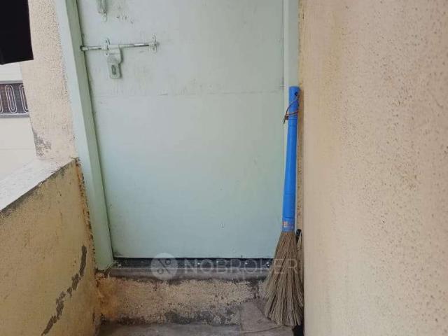 1 RK Flat In Komal Building for Rent In Hadapsar